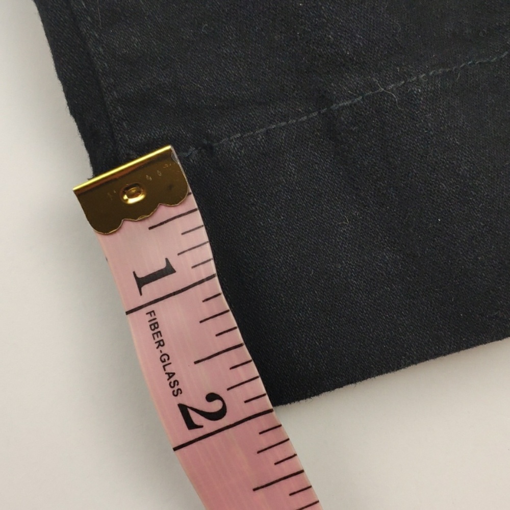NYDJ Black Capri Style Jeans Petite Size 2 - Picture 6 of 7